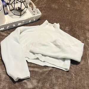 Zara Cozy White Cropped Turtleneck Sweater - Size Small
